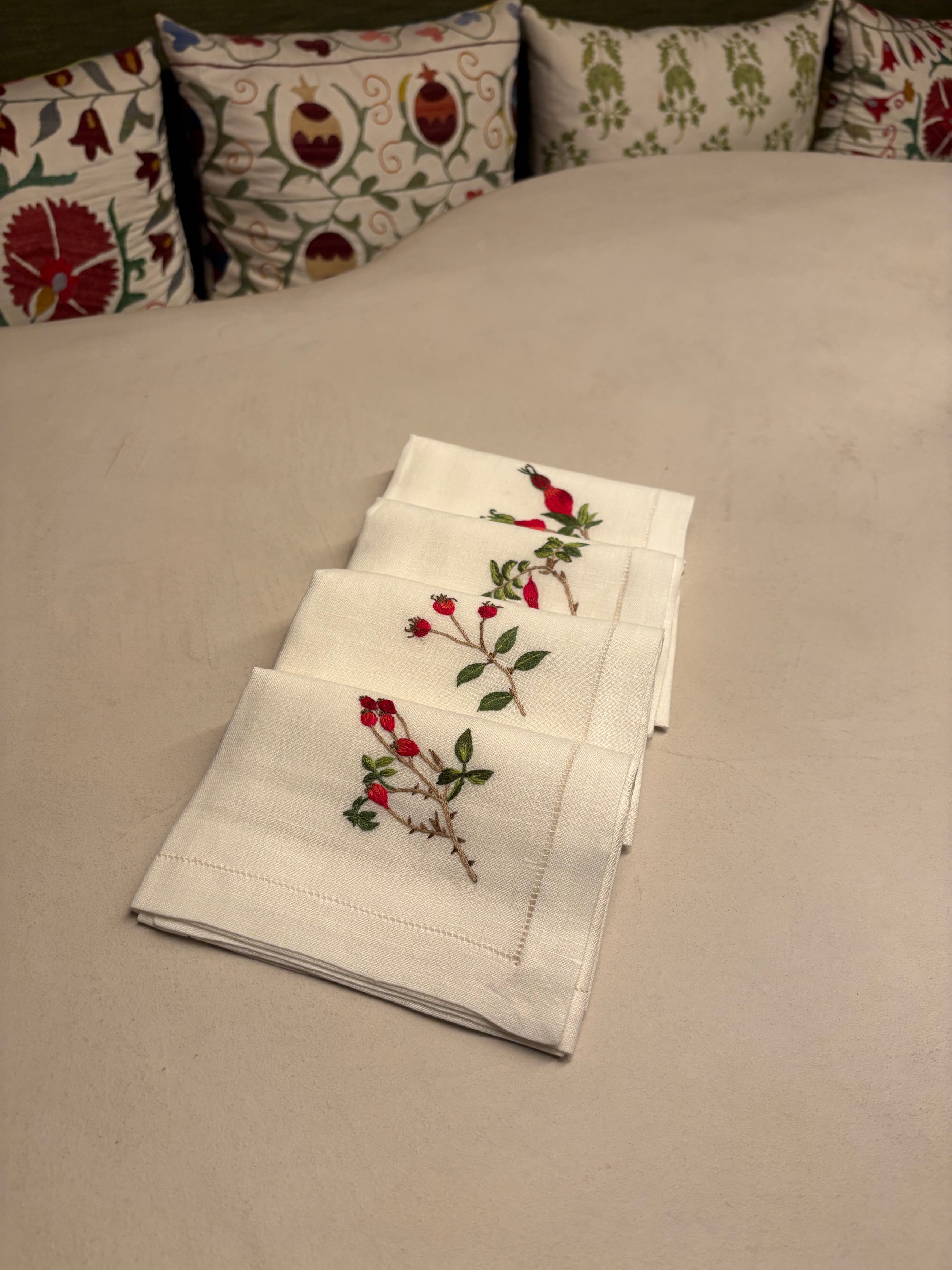 NAPKIN WILD ROSE BERRY- SET OF 4