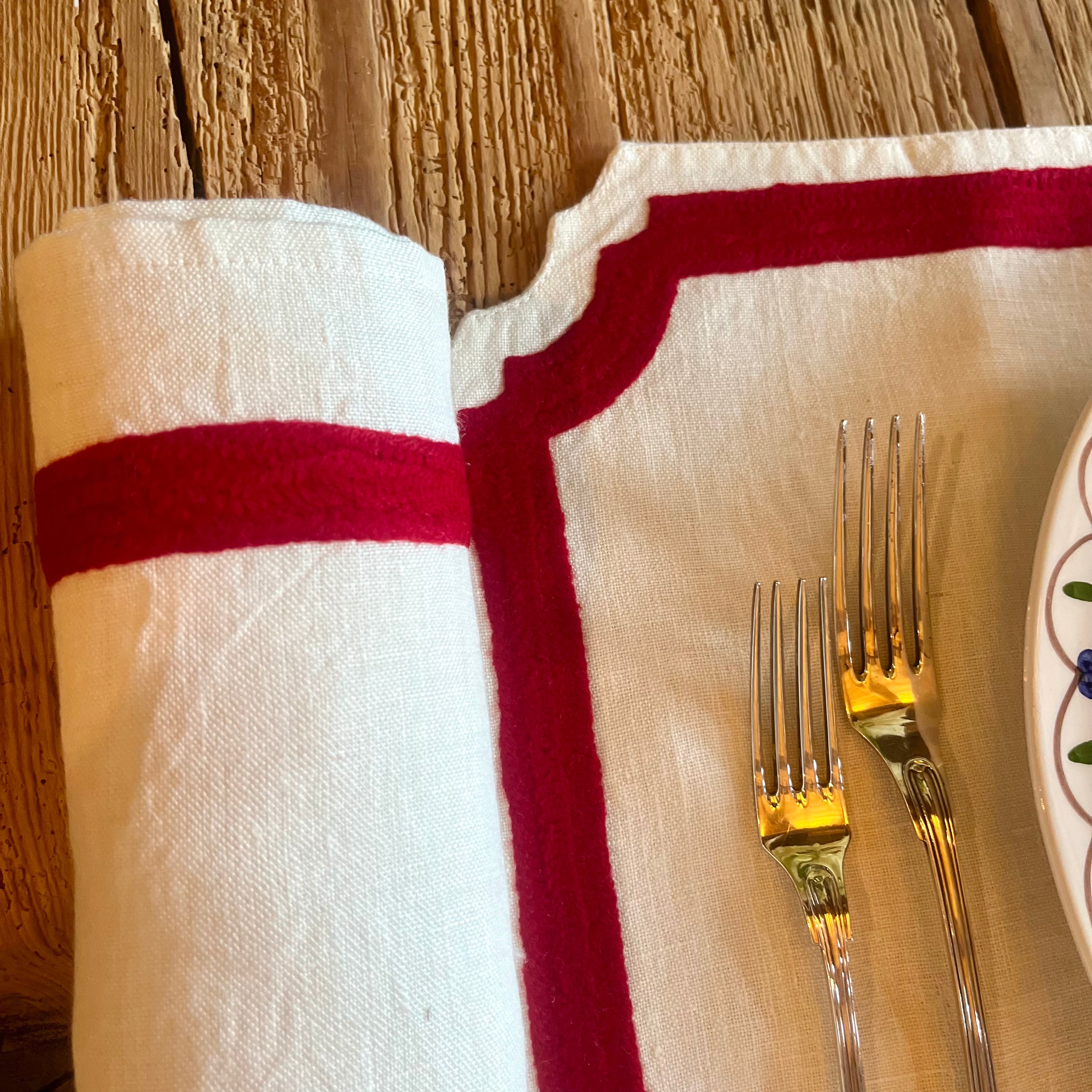 NAPKIN MAJORQUE RED - SET OF 4