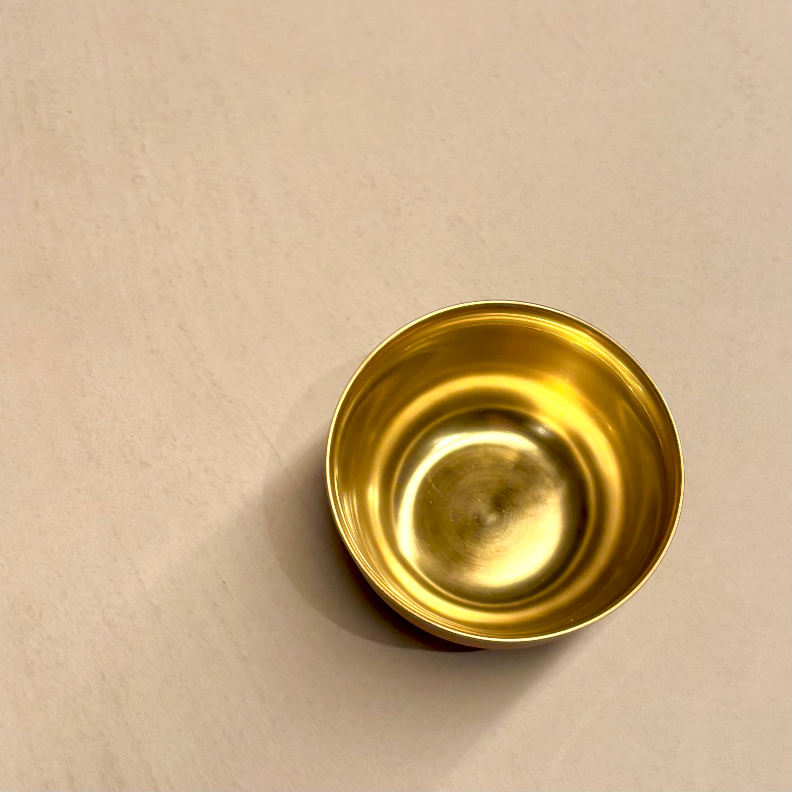 CHAMPAGNE BOWL BELVEDERE CARAMEL MAT AND GOLD