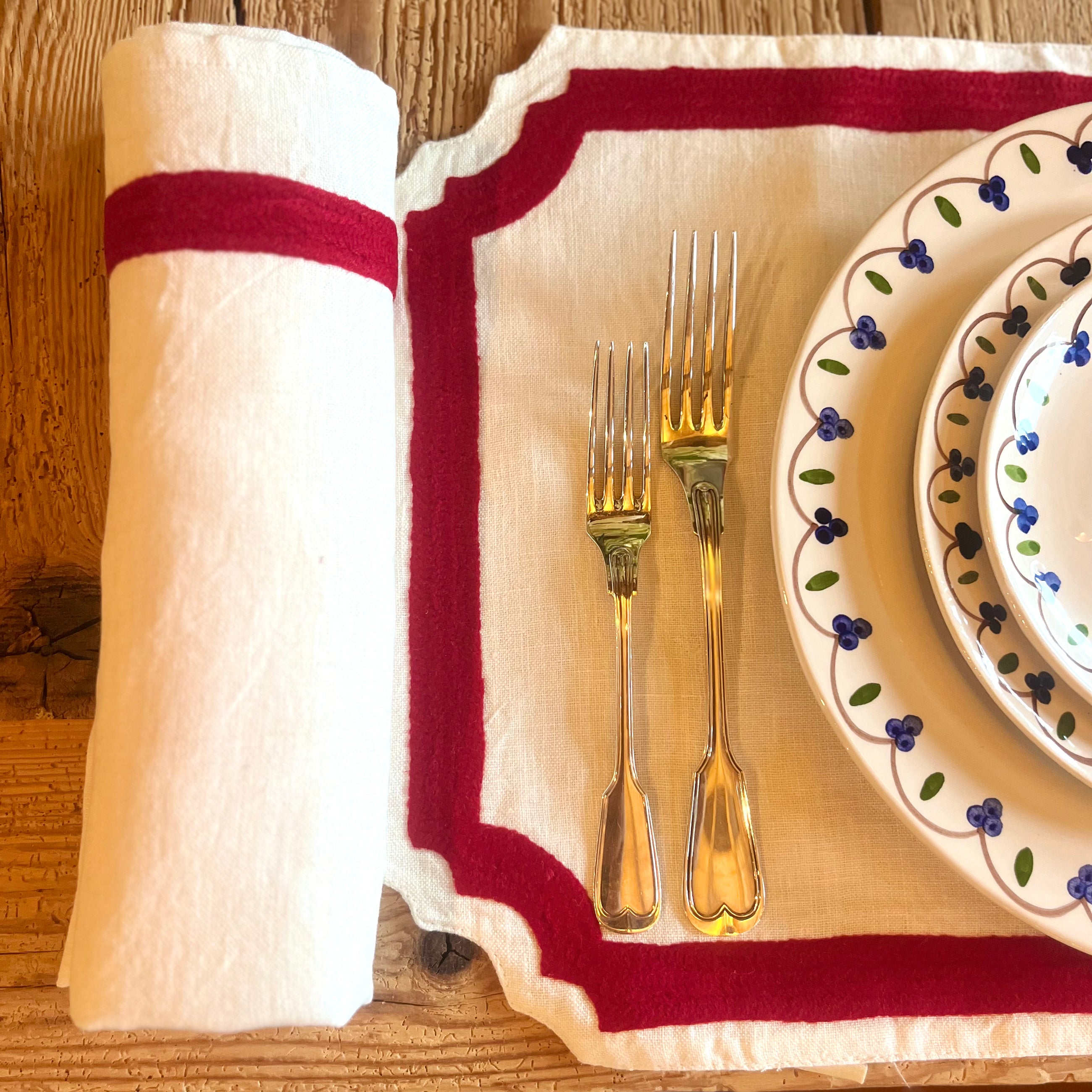 NAPKIN MAJORQUE RED - SET OF 4