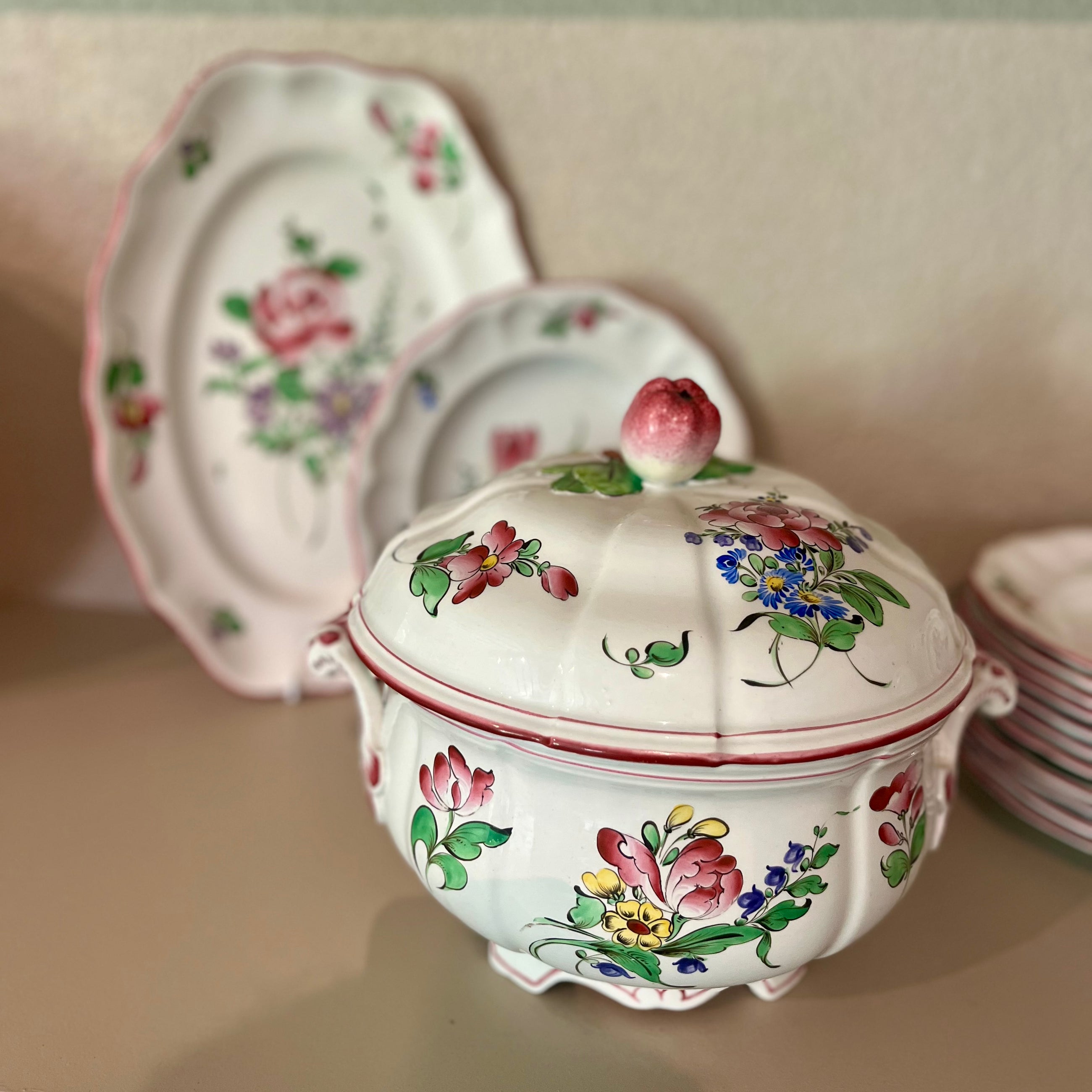 VINTAGE LUNEVILLE FAIENCE - SET OF 18