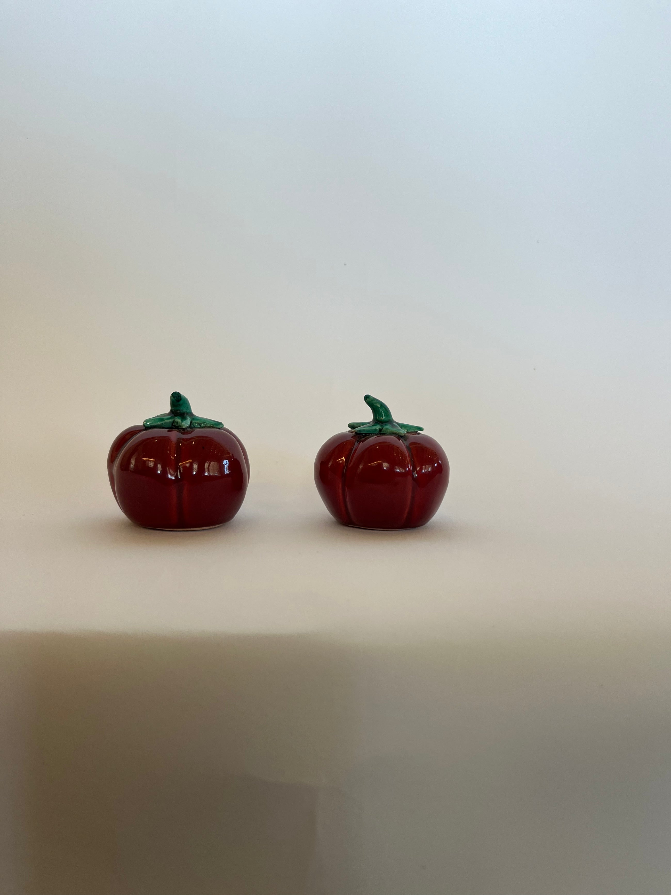 VINTAGE TOMATO SALT, PEPPER AND MUSTARD SET