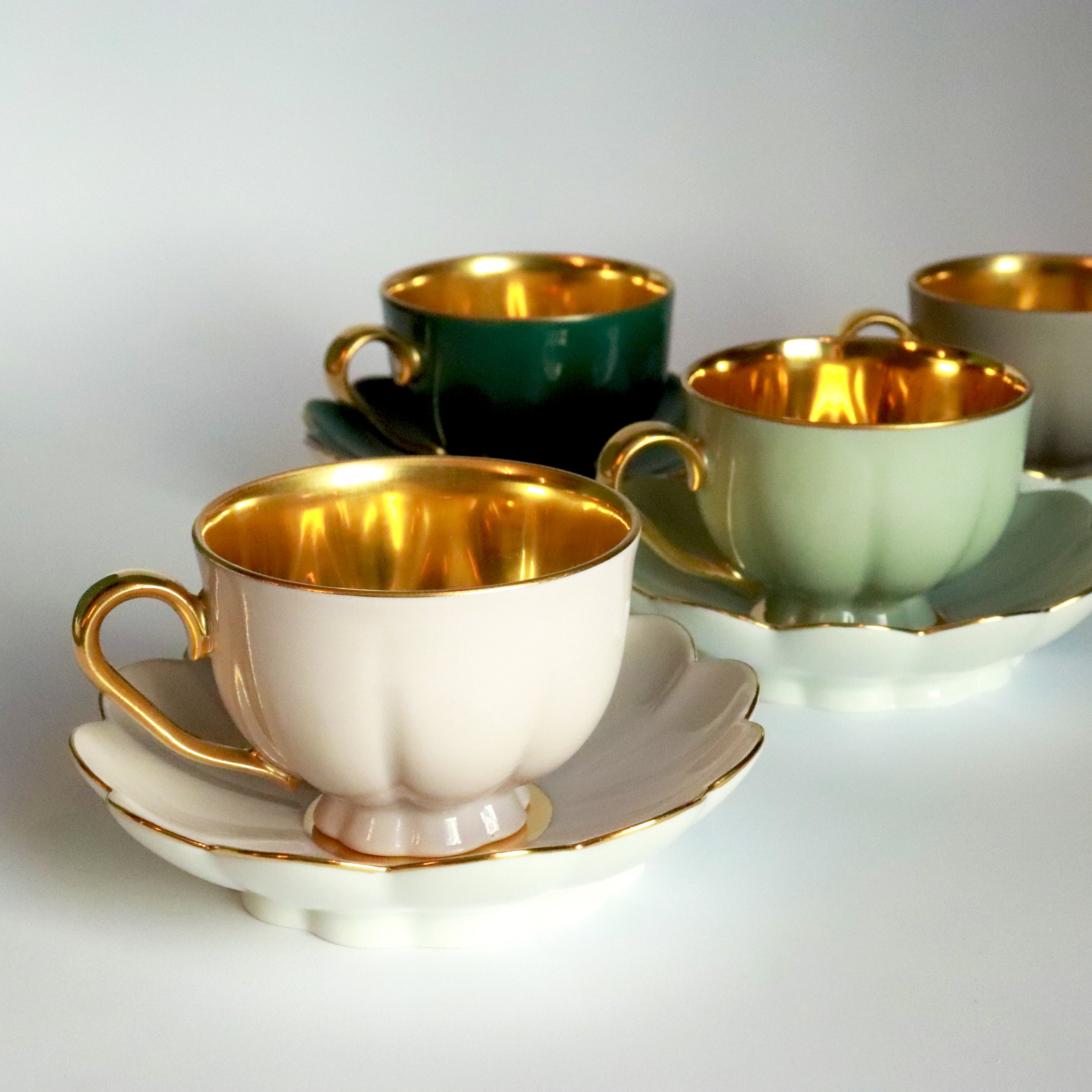 TASSE À ESPRESSO MELONE - ROSE POUDRÉ ET OR 24 KT