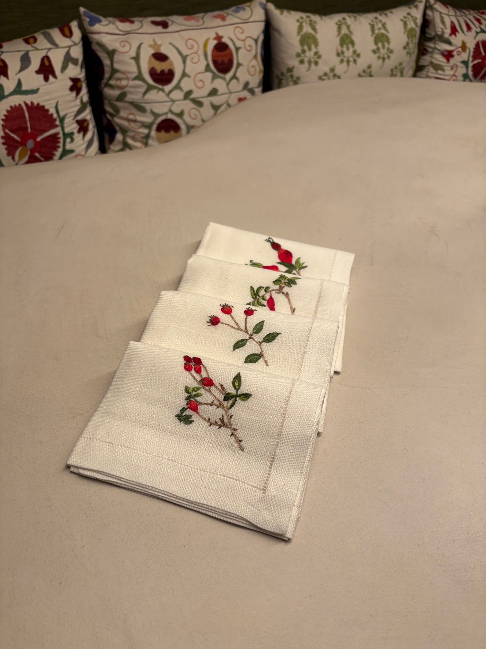 NAPKIN WILD ROSE BERRY- SET OF 4
