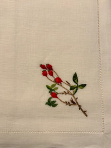 NAPKIN WILD ROSE BERRY- SET OF 4
