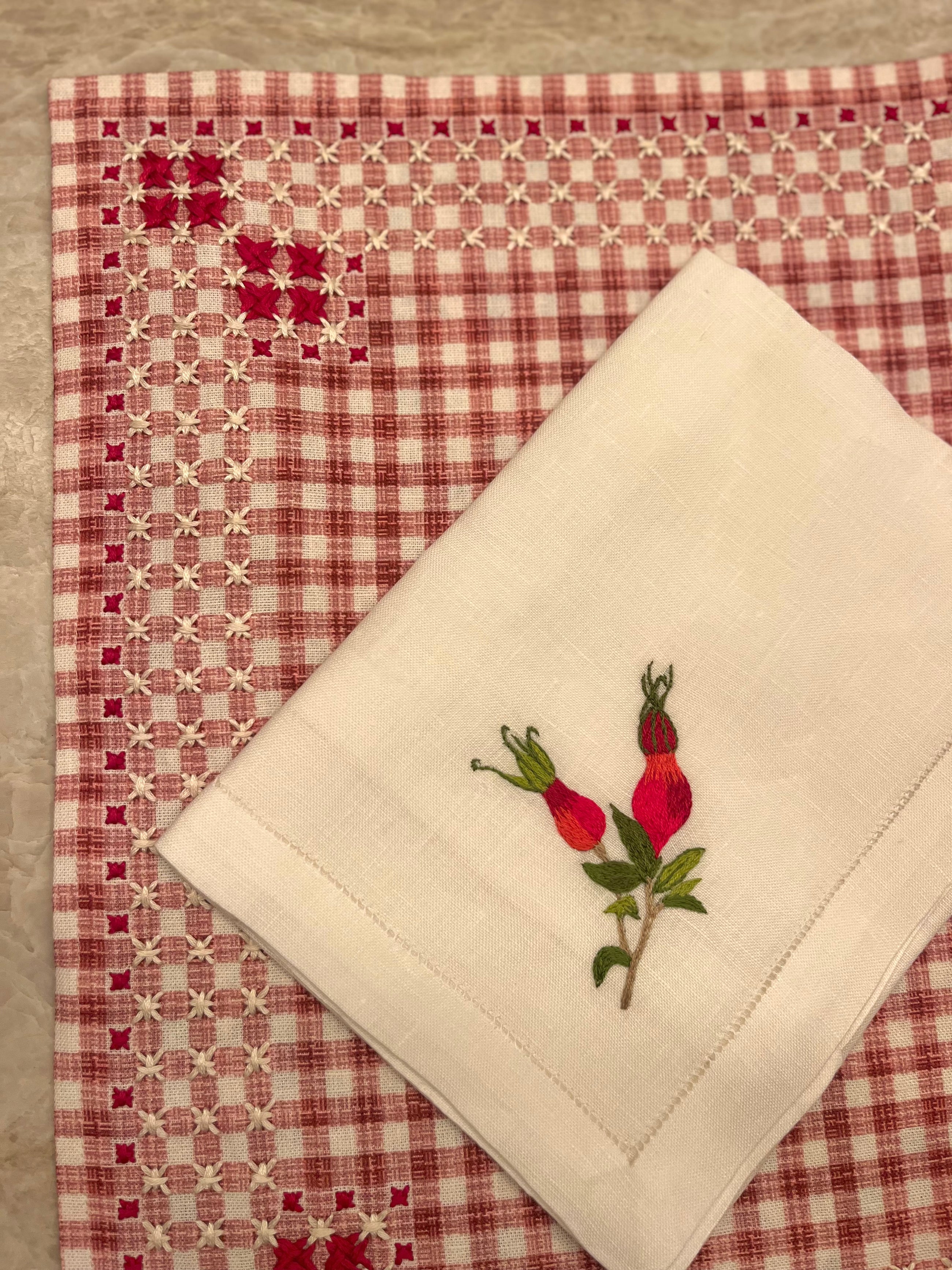 NAPKIN WILD ROSE BERRY- SET OF 4