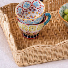 MEDIUM RATTAN SCALLOPED TRAY, NATURAL