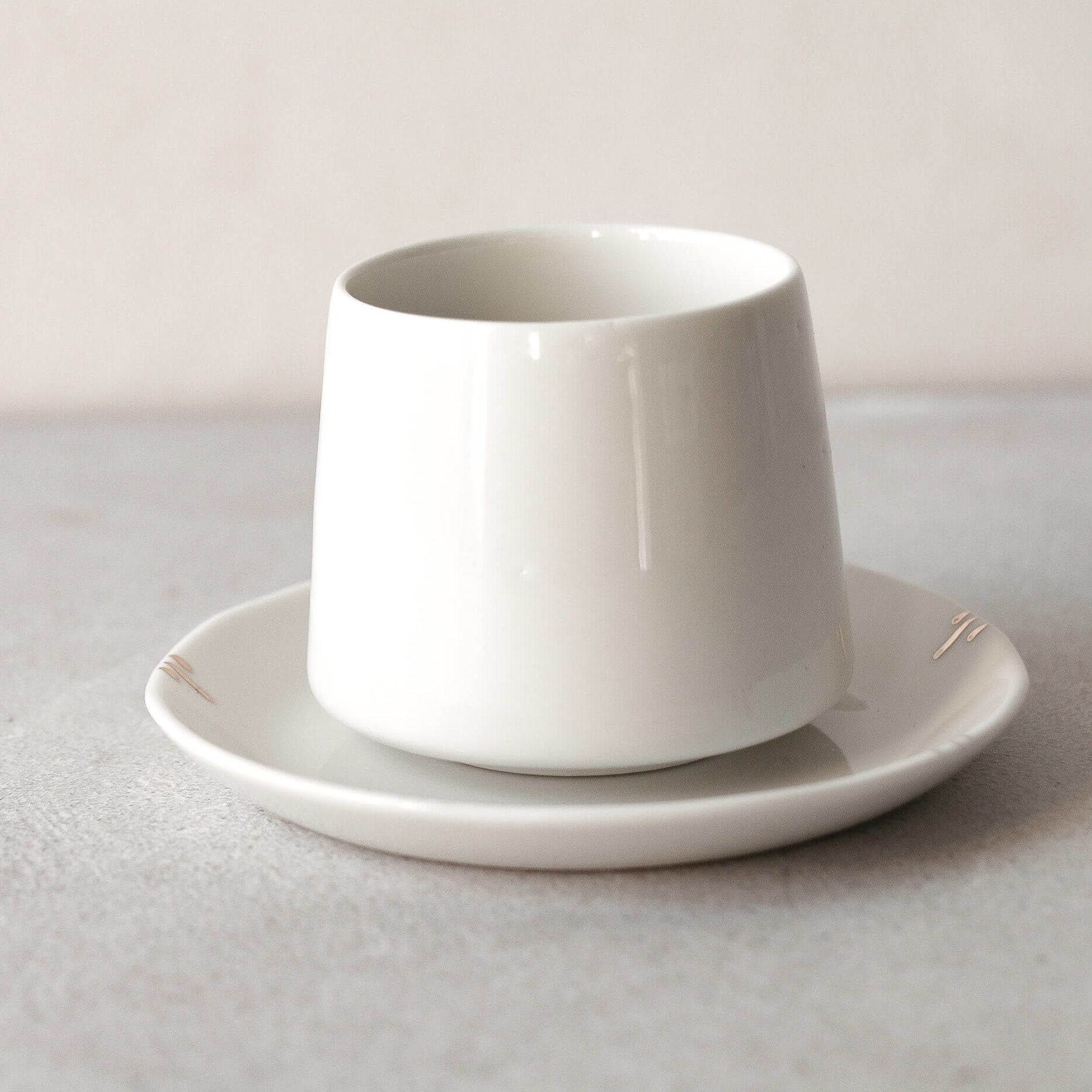 TASSE ET SOUCOUPE SIMPLE BLANCHE - LOT DE 4